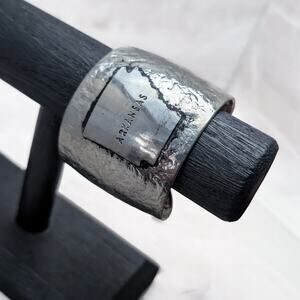 Large Chunky Thick Wide Arkansas Silver Tone Hammered Pattern Cuff Bracelet